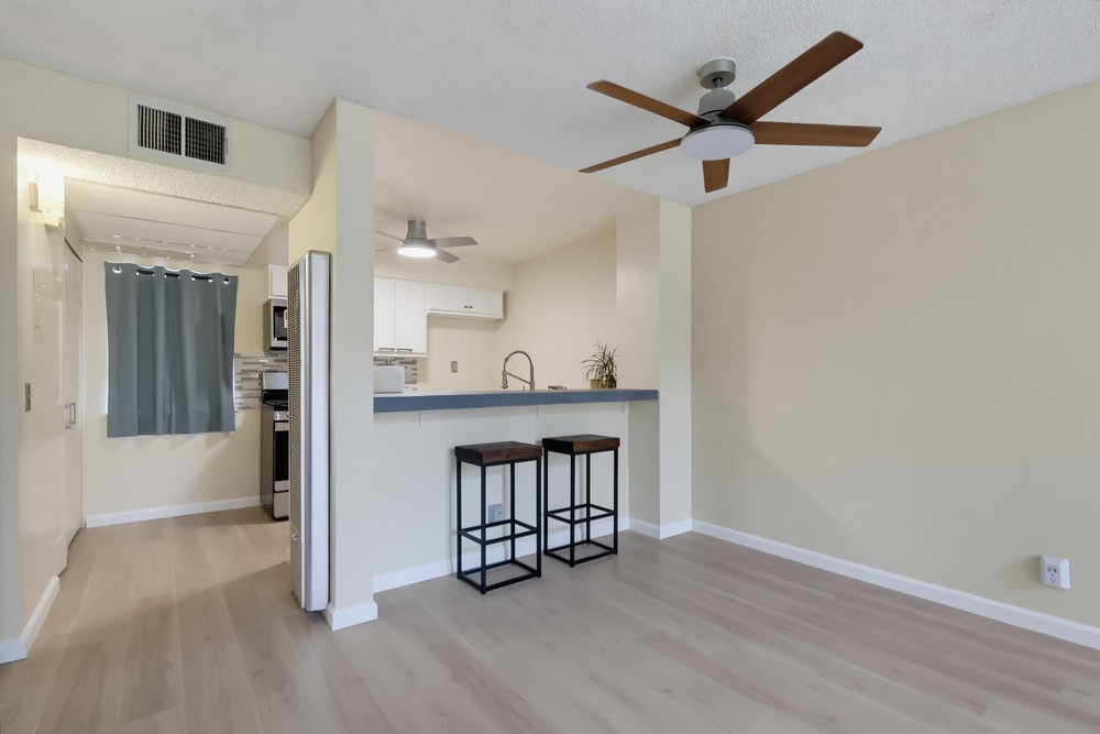 Virtual tour photo 16 of 86 for 13923 Bayside Dr