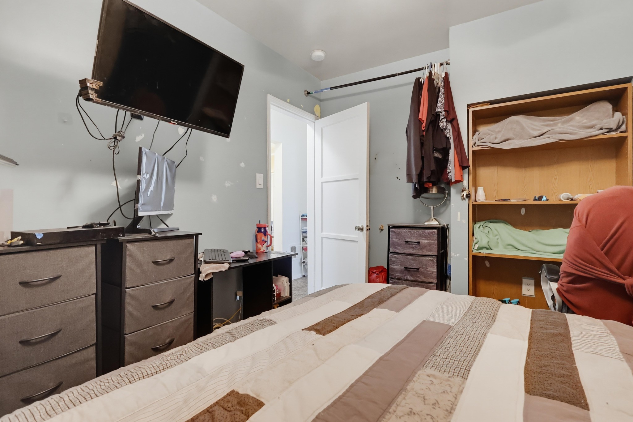 Virtual tour photo 27 of 43 for 13923 Maidstone Ave
