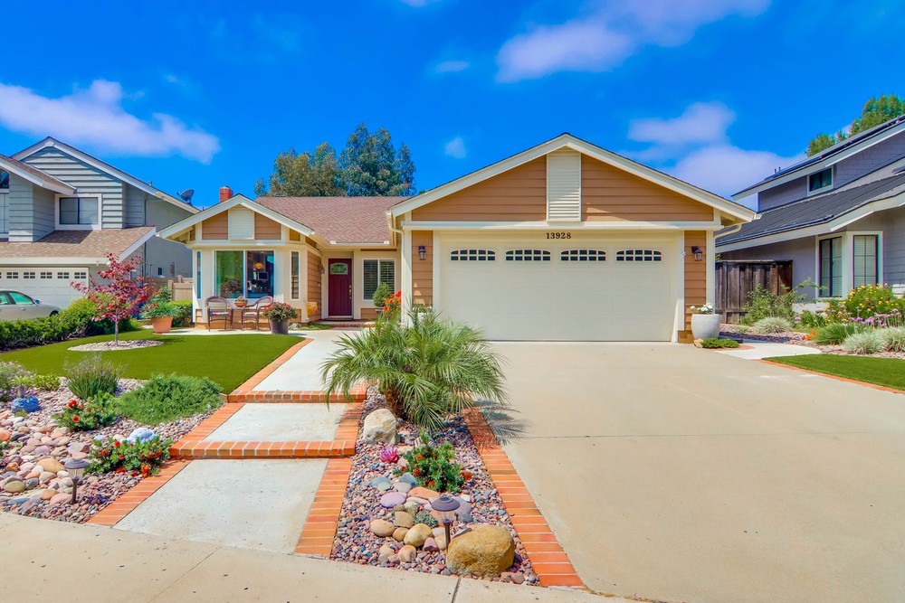 Virtual tour photo 3 of 66 for 13928 Amber Sky Ln