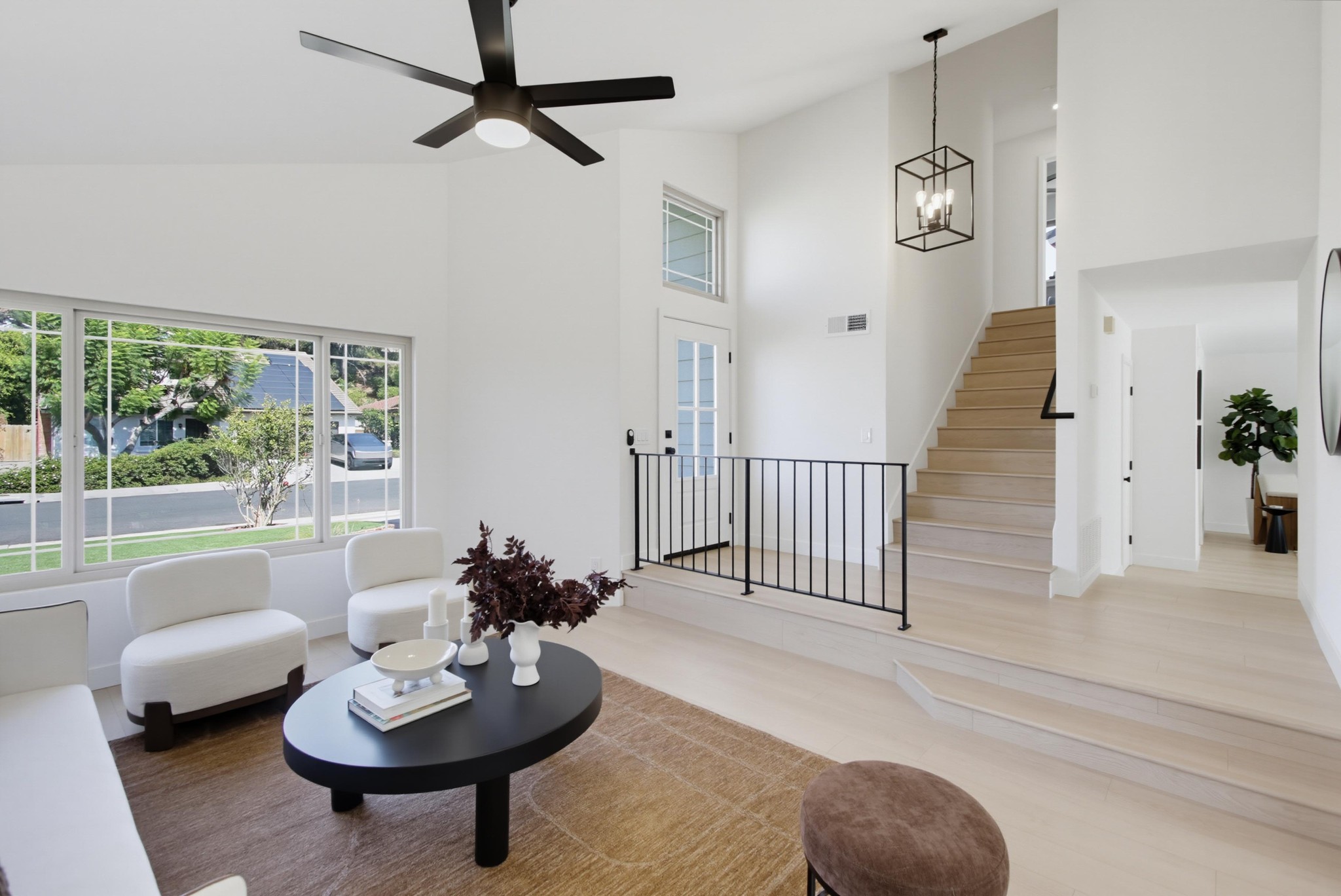Virtual tour photo 9 of 56 for 13936 Barrymore St