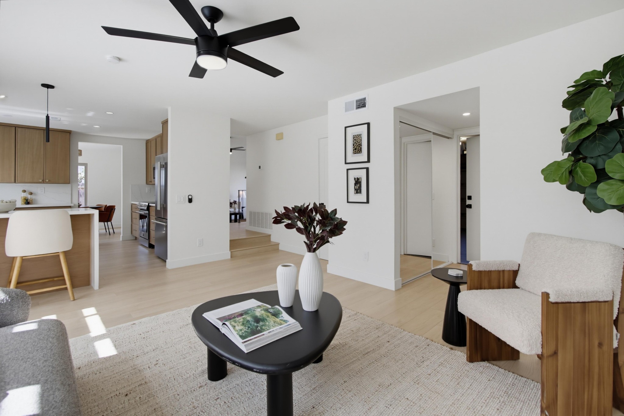 Virtual tour photo 20 of 56 for 13936 Barrymore St