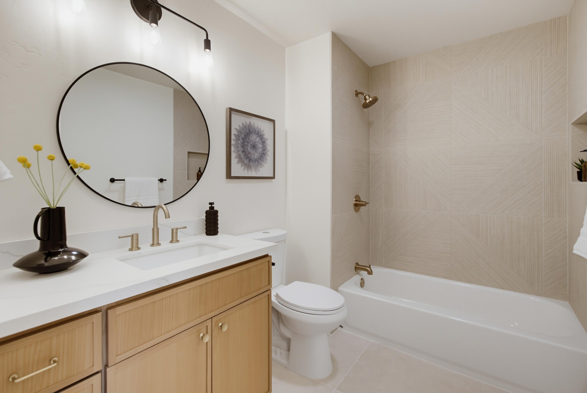 Virtual tour photo 35 of 56 for 13936 Barrymore St