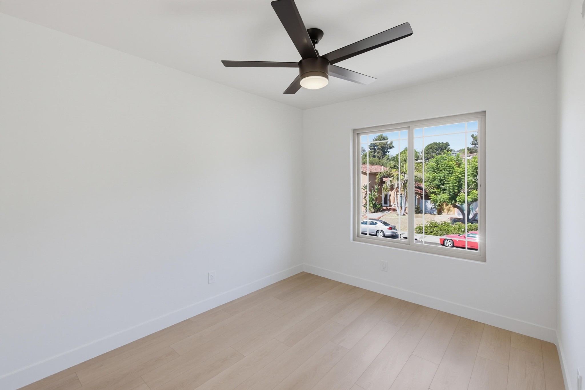 Virtual tour photo 37 of 56 for 13936 Barrymore St