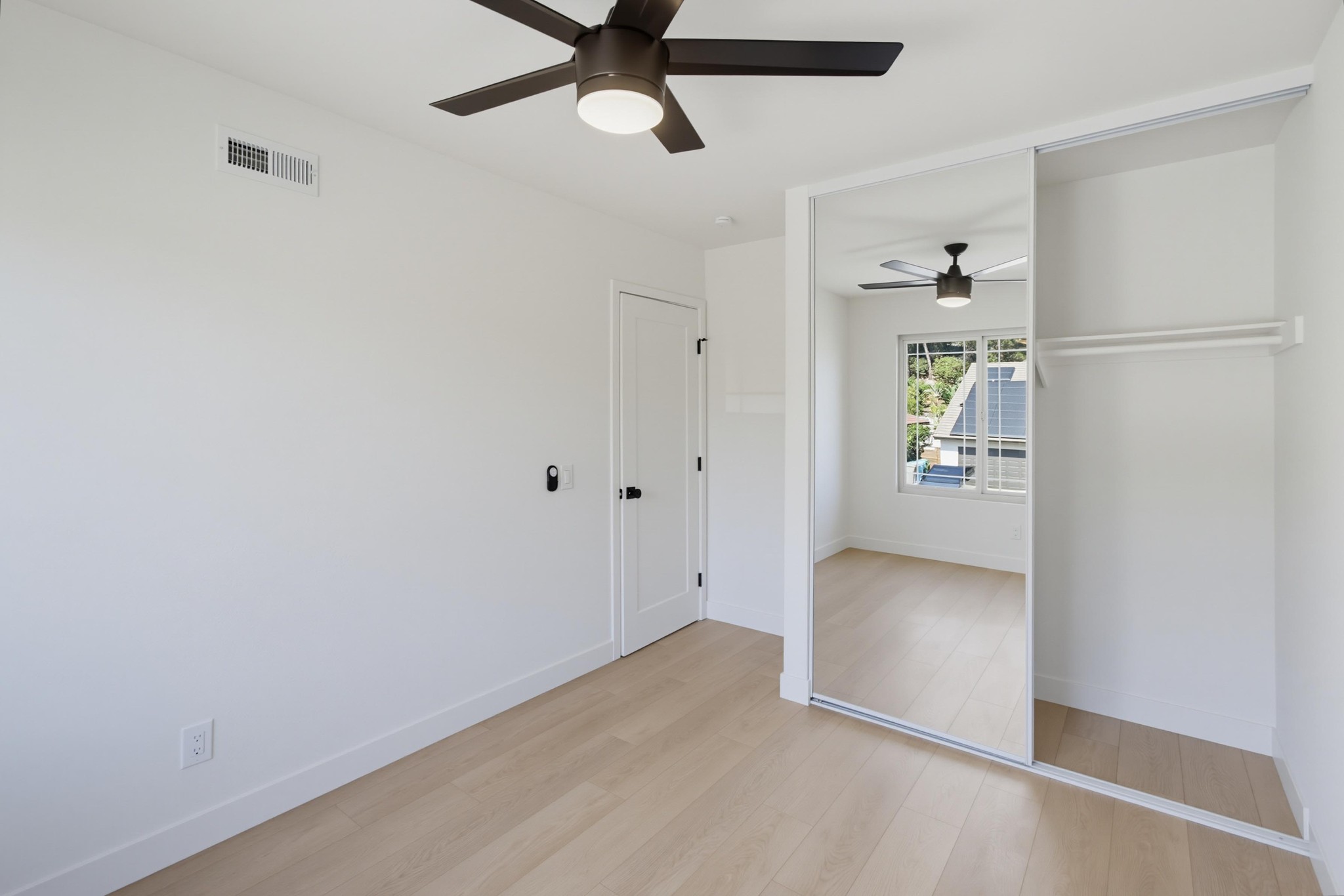 Virtual tour photo 39 of 56 for 13936 Barrymore St
