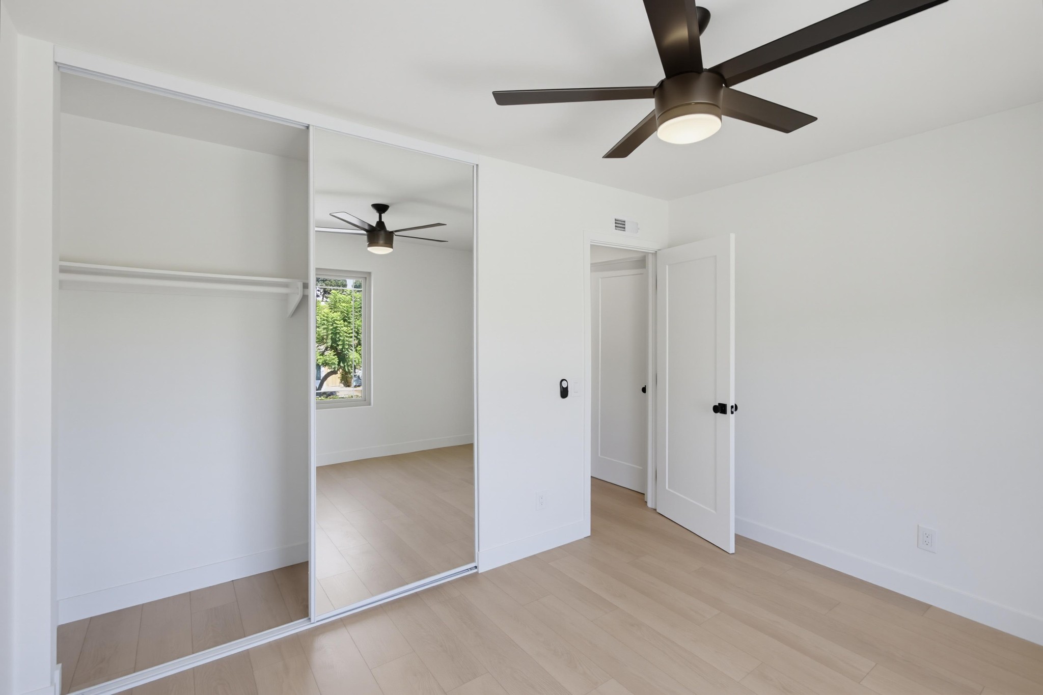 Virtual tour photo 42 of 56 for 13936 Barrymore St