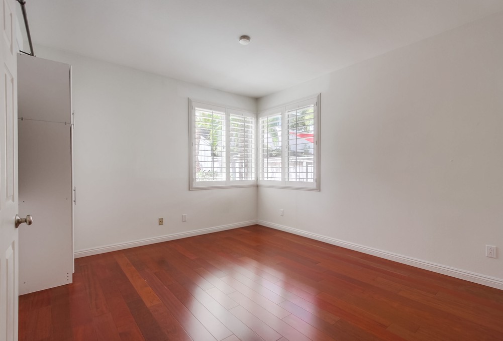Virtual tour photo 27 of 65 for 13945 Lewiston St