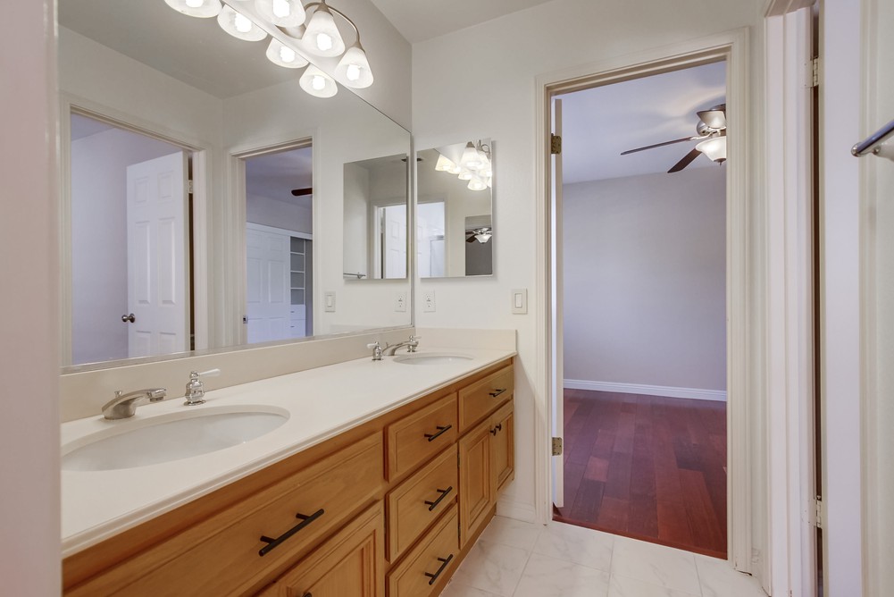 Virtual tour photo 55 of 65 for 13945 Lewiston St
