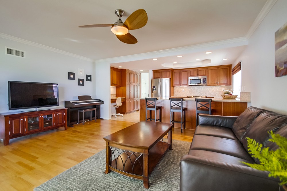 Virtual tour photo 19 of 54 for 13961 Barrymore St