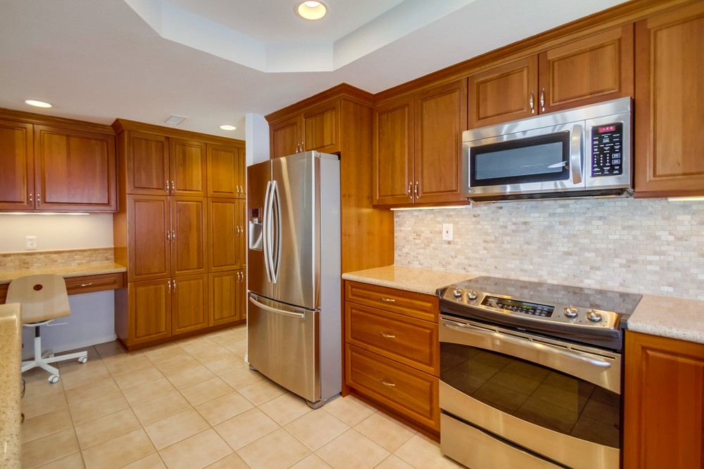 Virtual tour photo 25 of 54 for 13961 Barrymore St