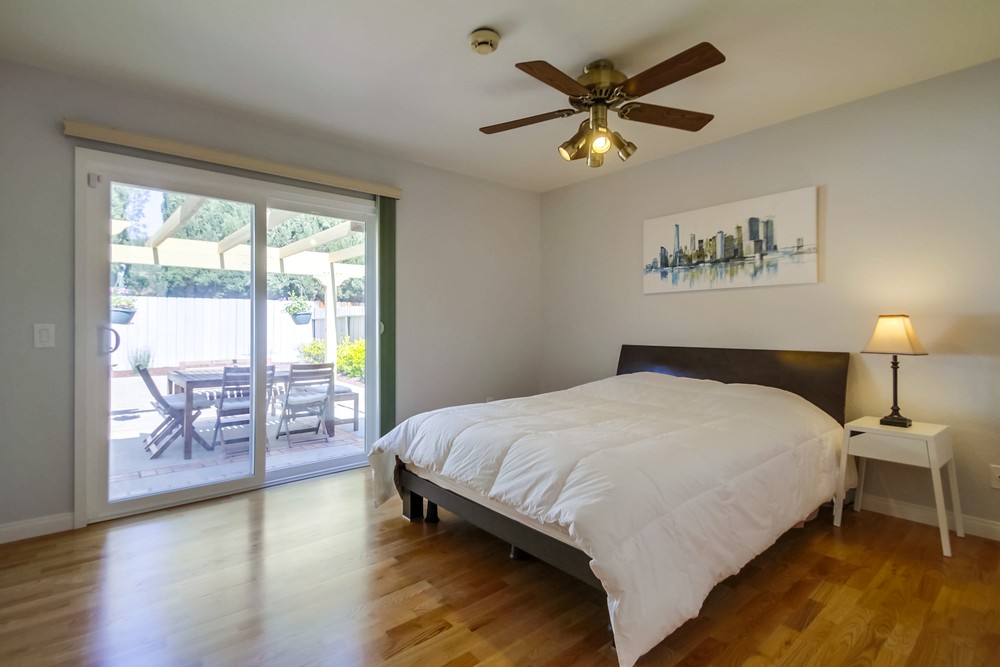 Virtual tour photo 28 of 54 for 13961 Barrymore St