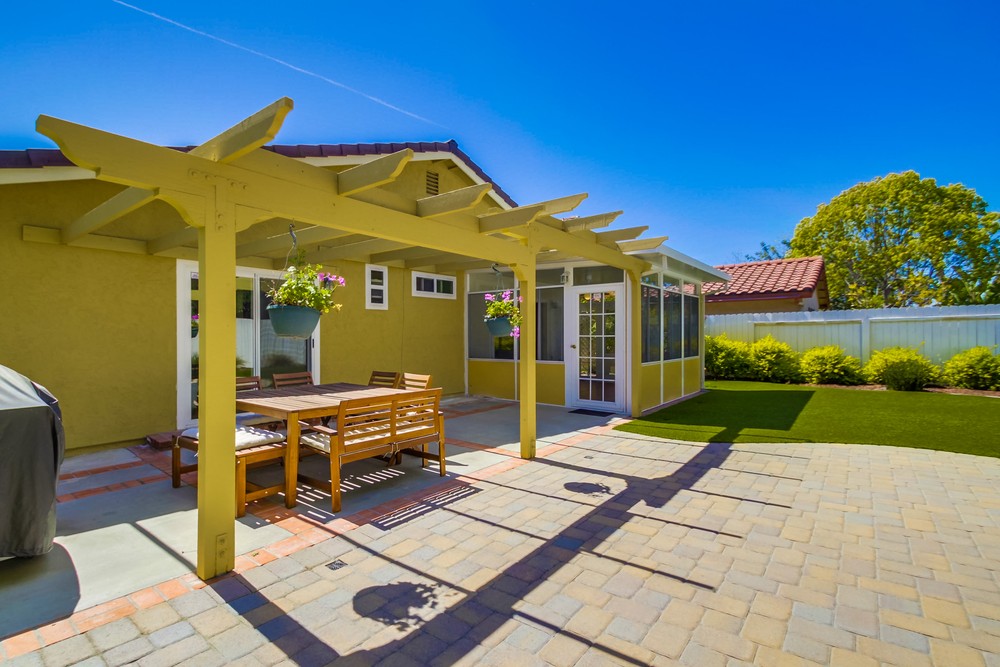 Virtual tour photo 47 of 54 for 13961 Barrymore St