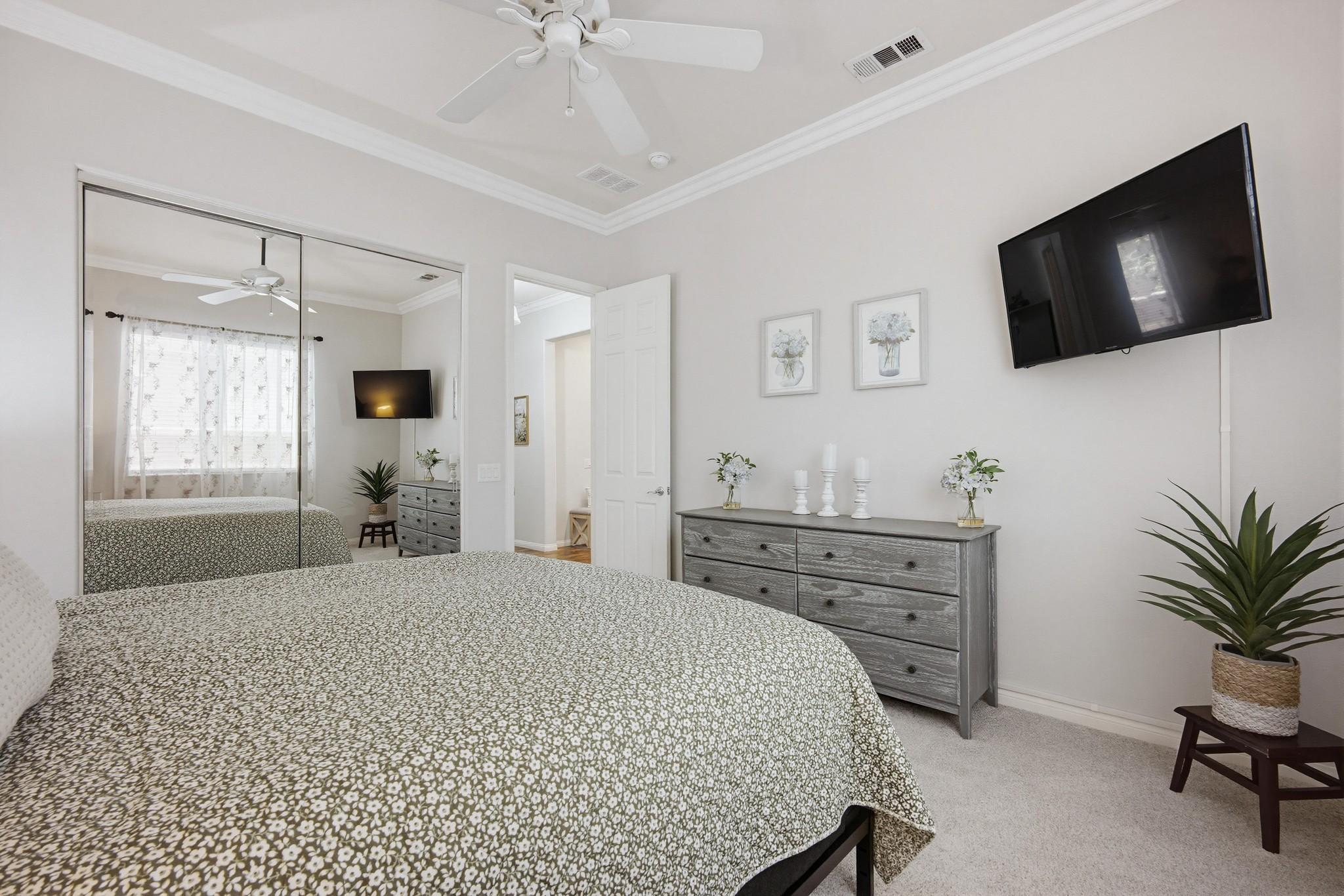 Virtual tour photo 38 of 58 for 13965 Waterville Ct