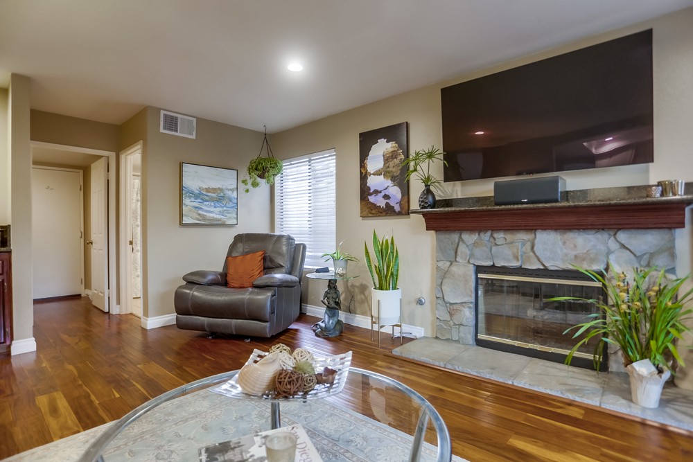 Virtual tour photo 26 of 81 for 13973 Mennonite Point