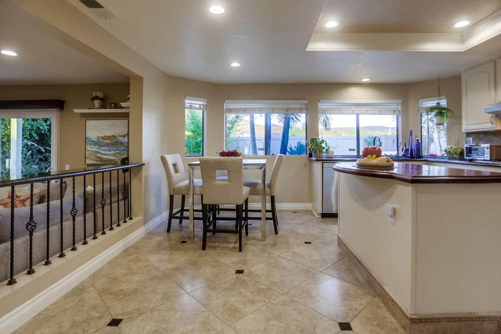Virtual tour photo 27 of 81 for 13973 Mennonite Point