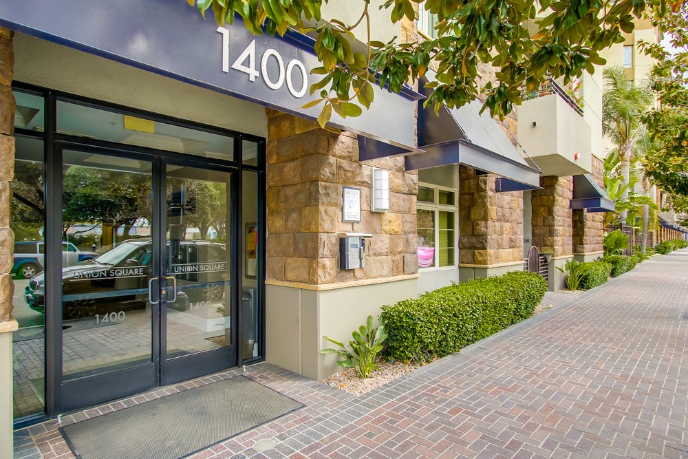 Virtual tour photo 1 of 44 for 1400 Broadway #1505