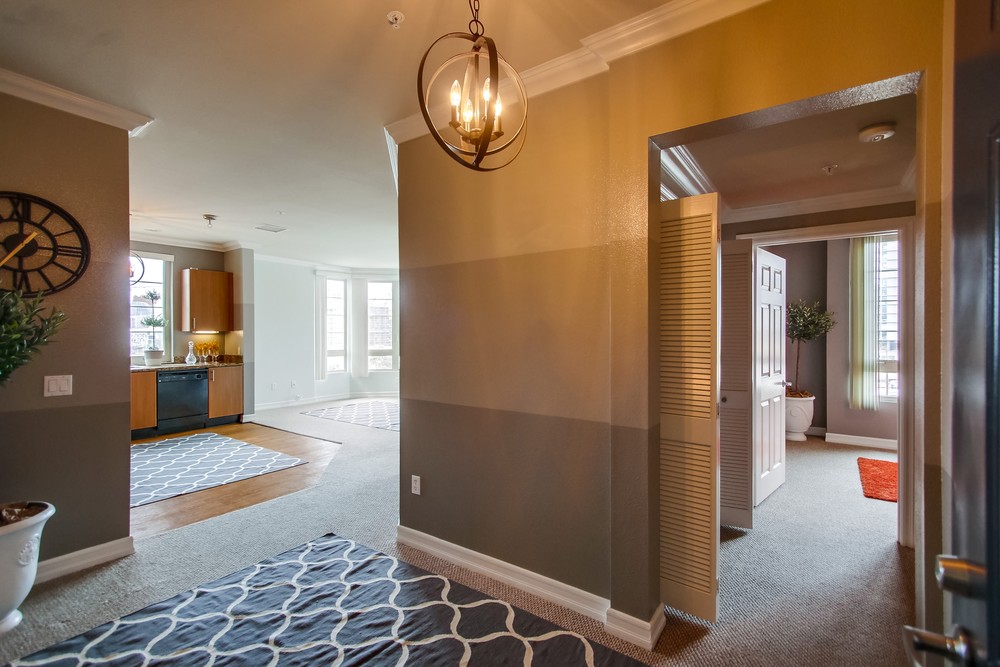 Virtual tour photo 8 of 44 for 1400 Broadway #1505