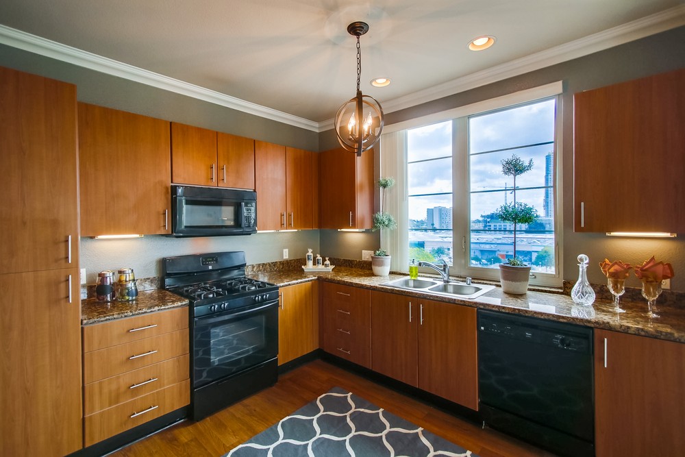 Virtual tour photo 16 of 44 for 1400 Broadway #1505