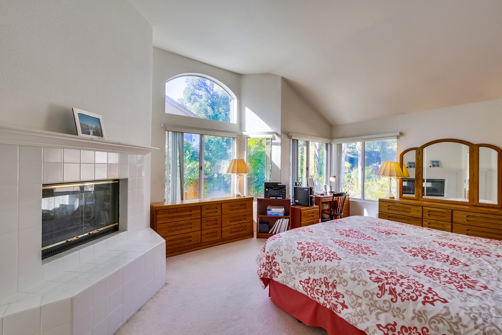Virtual tour photo 19 of 35 for 14004 Newporter Way