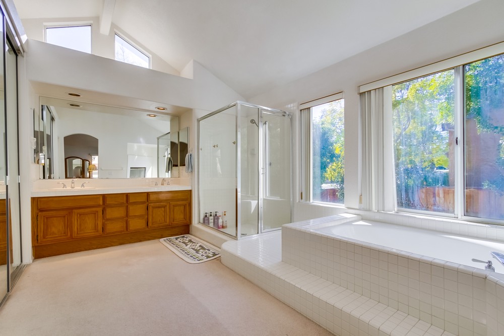 Virtual tour photo 23 of 35 for 14004 Newporter Way