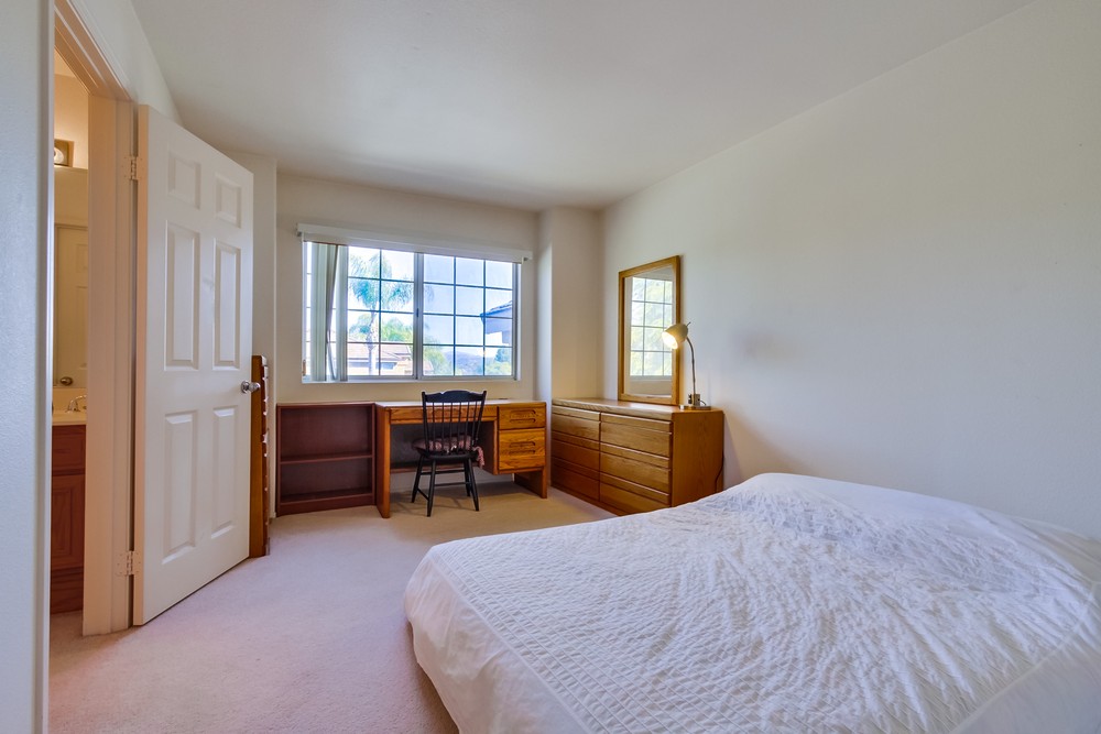 Virtual tour photo 29 of 35 for 14004 Newporter Way