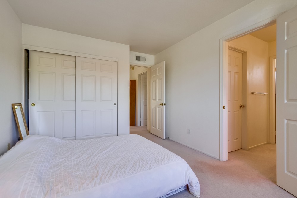 Virtual tour photo 30 of 35 for 14004 Newporter Way