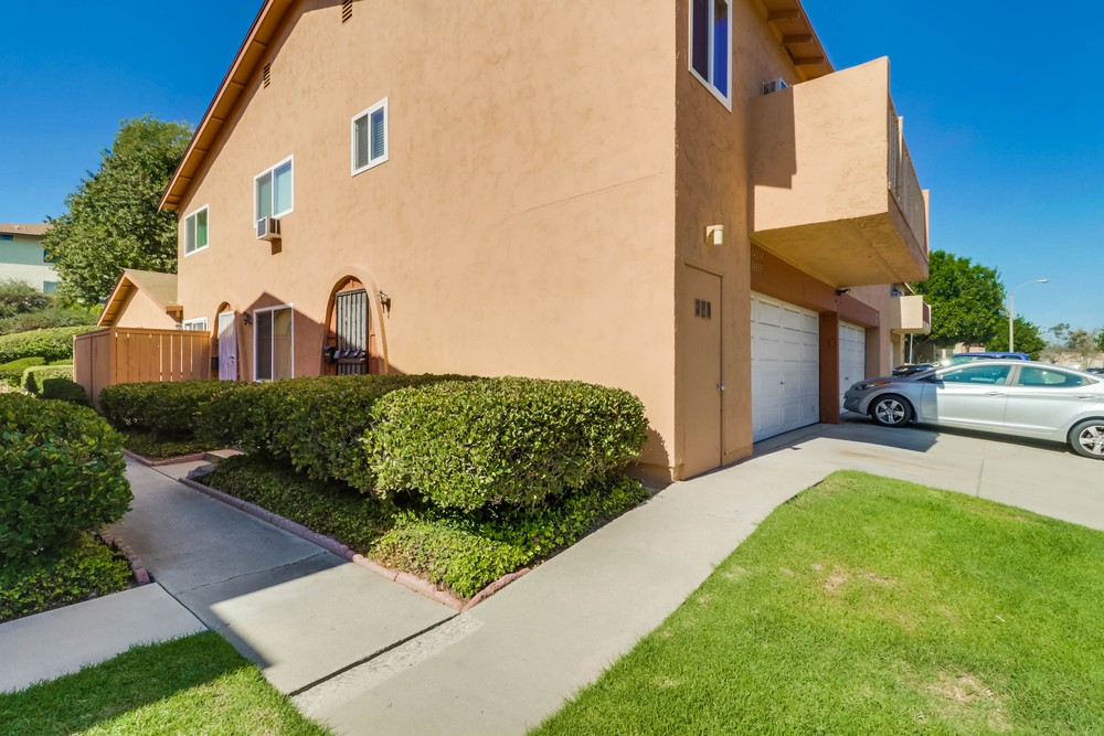Virtual tour photo 4 of 38 for 14013 Caminito Almonte