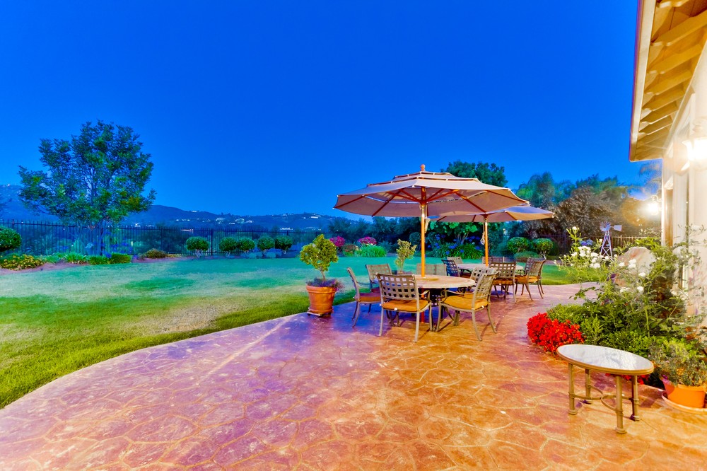Virtual tour photo 12 of 63 for 14014 Lake Poway