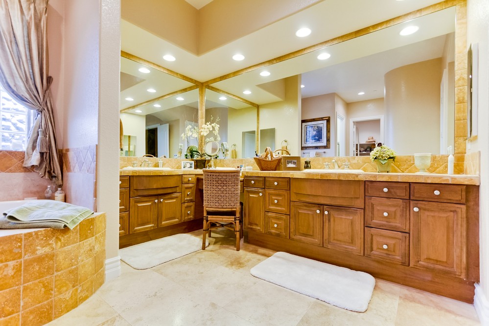 Virtual tour photo 29 of 63 for 14014 Lake Poway