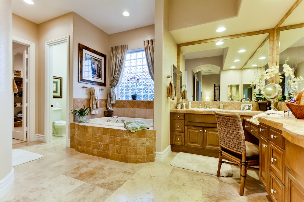 Virtual tour photo 30 of 63 for 14014 Lake Poway