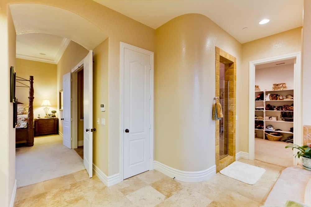 Virtual tour photo 31 of 63 for 14014 Lake Poway