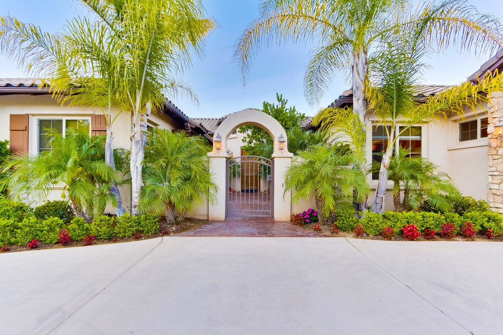 Virtual tour photo 46 of 63 for 14014 Lake Poway