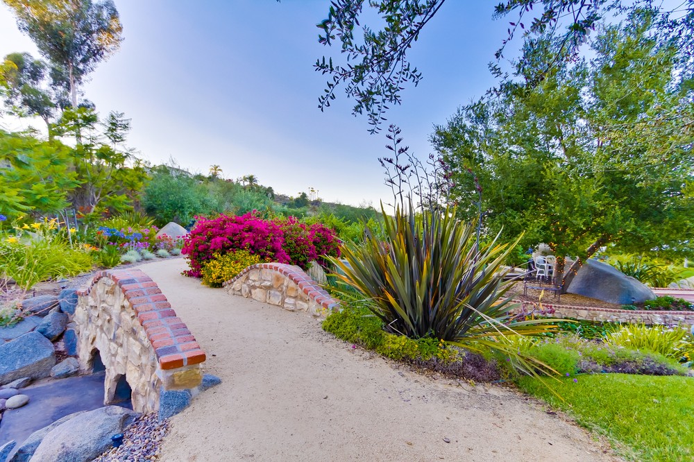 Virtual tour photo 52 of 63 for 14014 Lake Poway