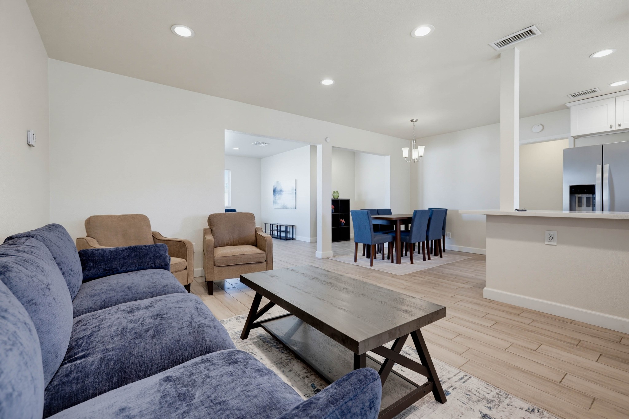 Virtual tour photo 13 of 56 for 1403 E Florida Pl