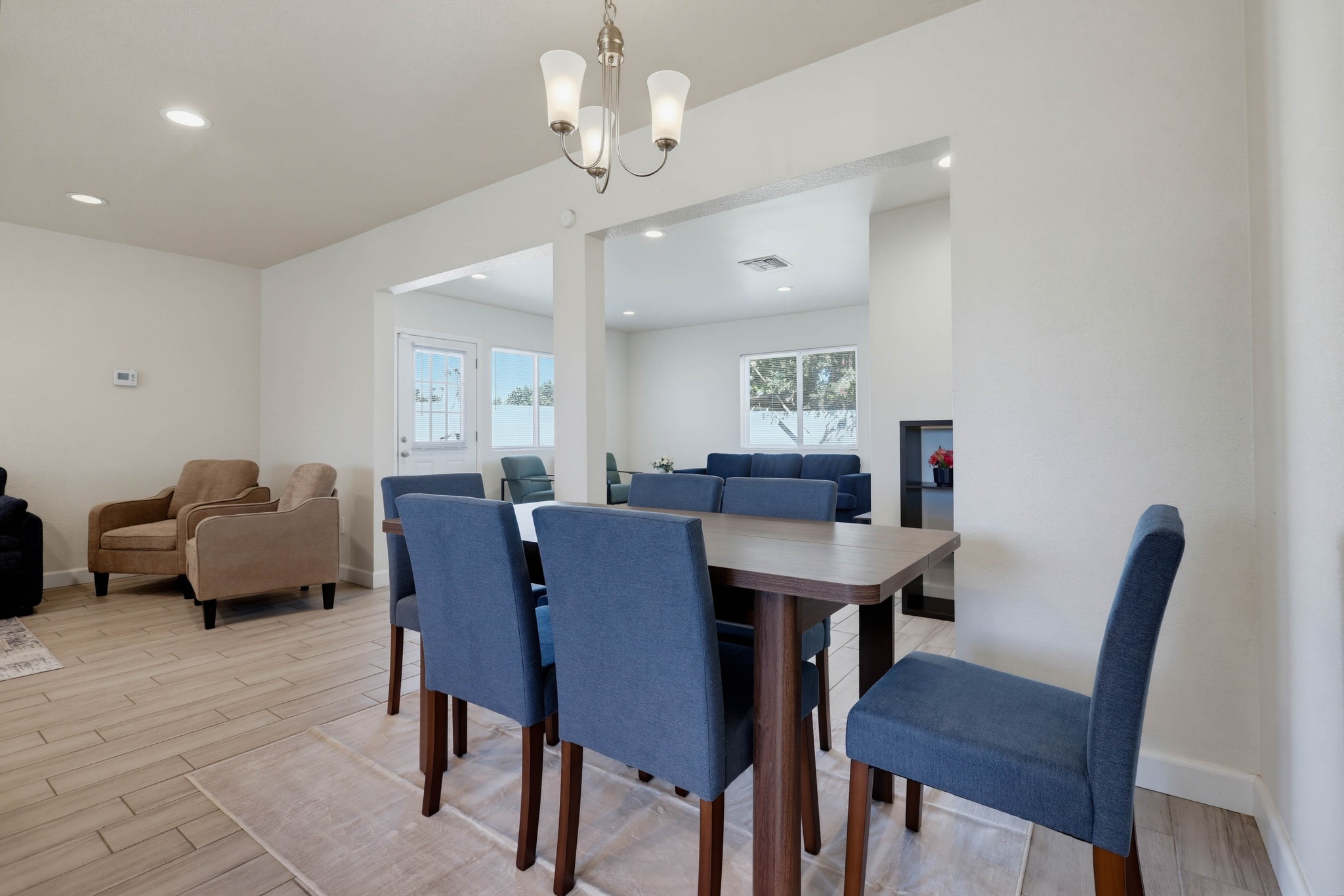 Virtual tour photo 31 of 56 for 1403 E Florida Pl