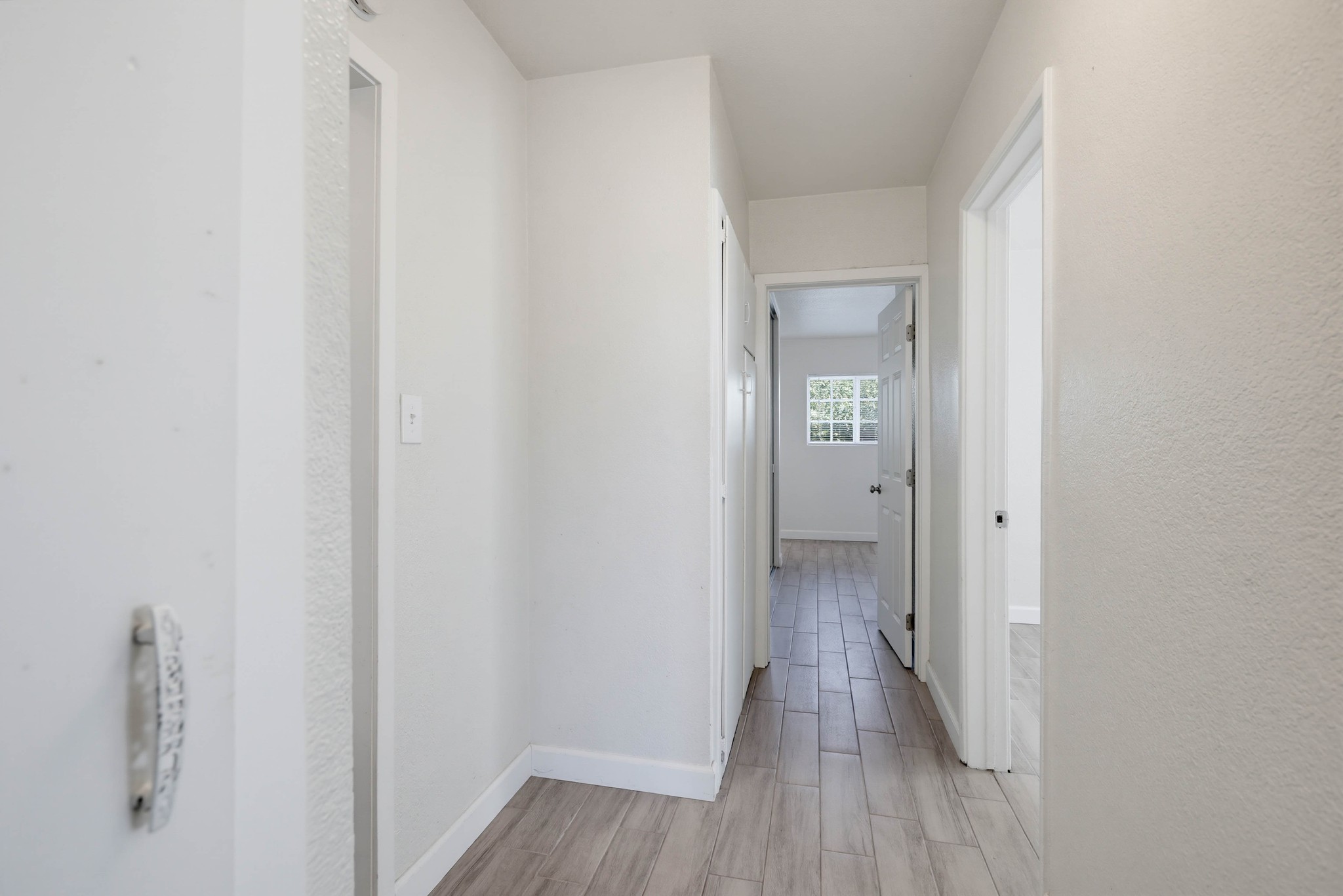 Virtual tour photo 32 of 56 for 1403 E Florida Pl