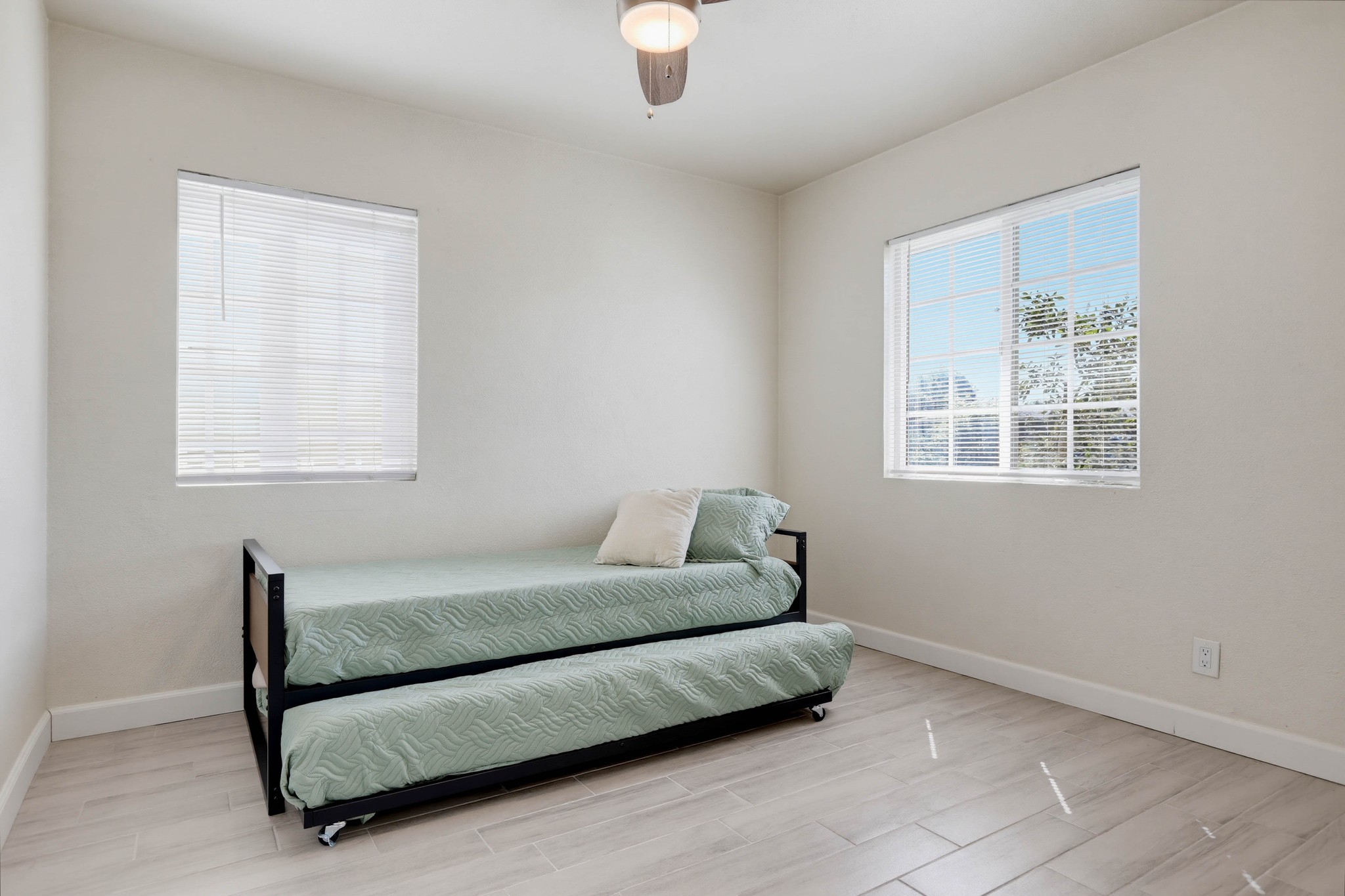 Virtual tour photo 34 of 56 for 1403 E Florida Pl