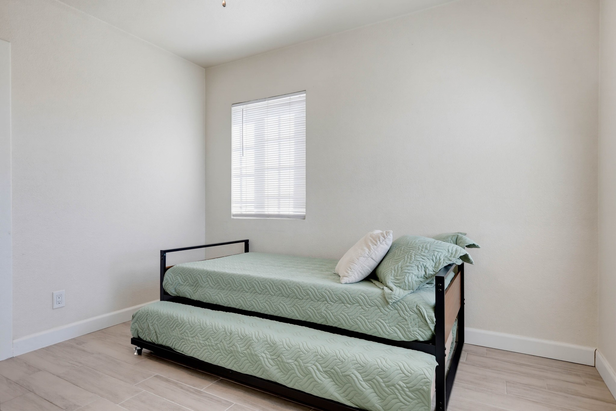 Virtual tour photo 35 of 56 for 1403 E Florida Pl