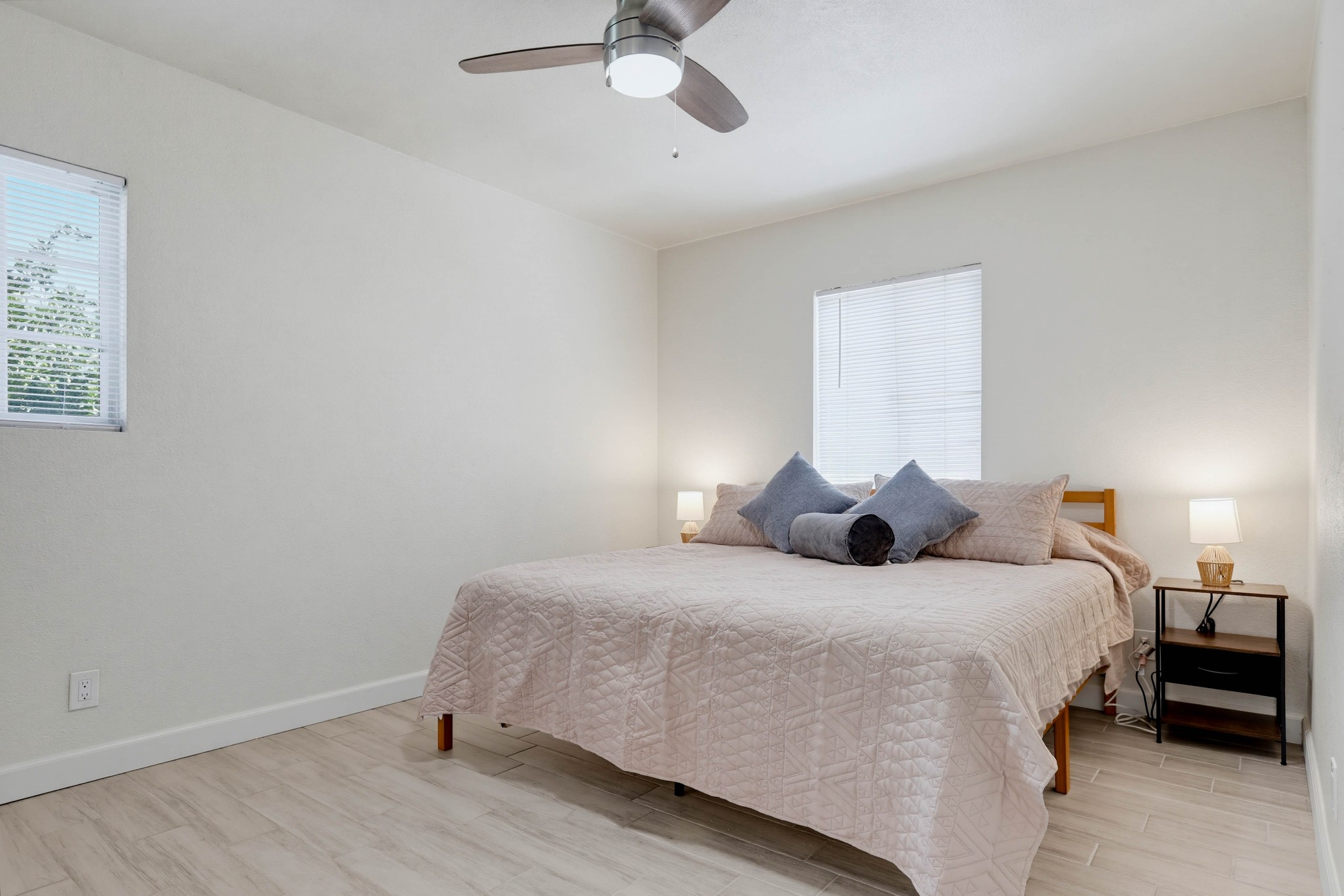 Virtual tour photo 40 of 56 for 1403 E Florida Pl