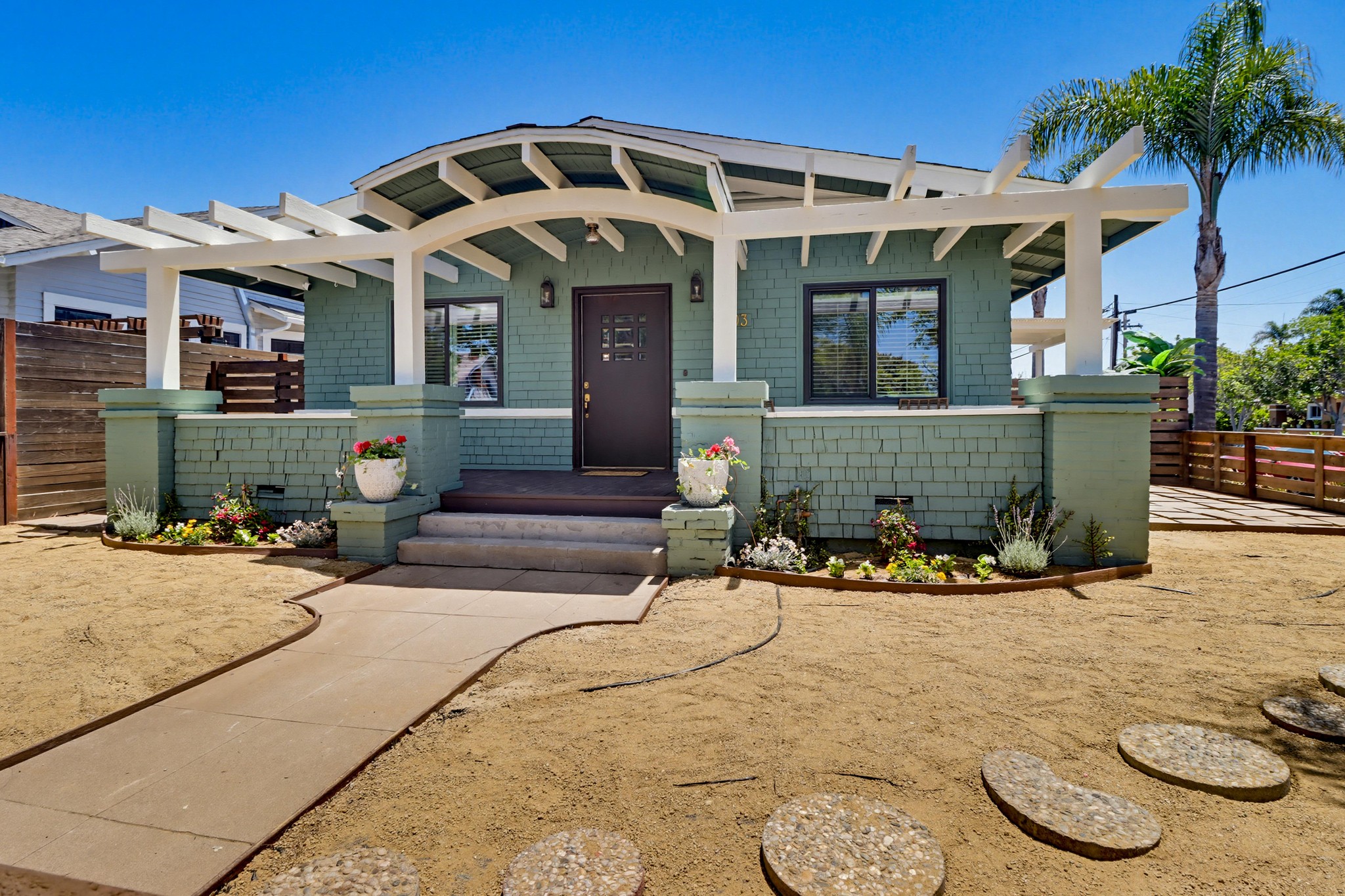 Virtual tour photo 7 of 62 for 1403 Fern St