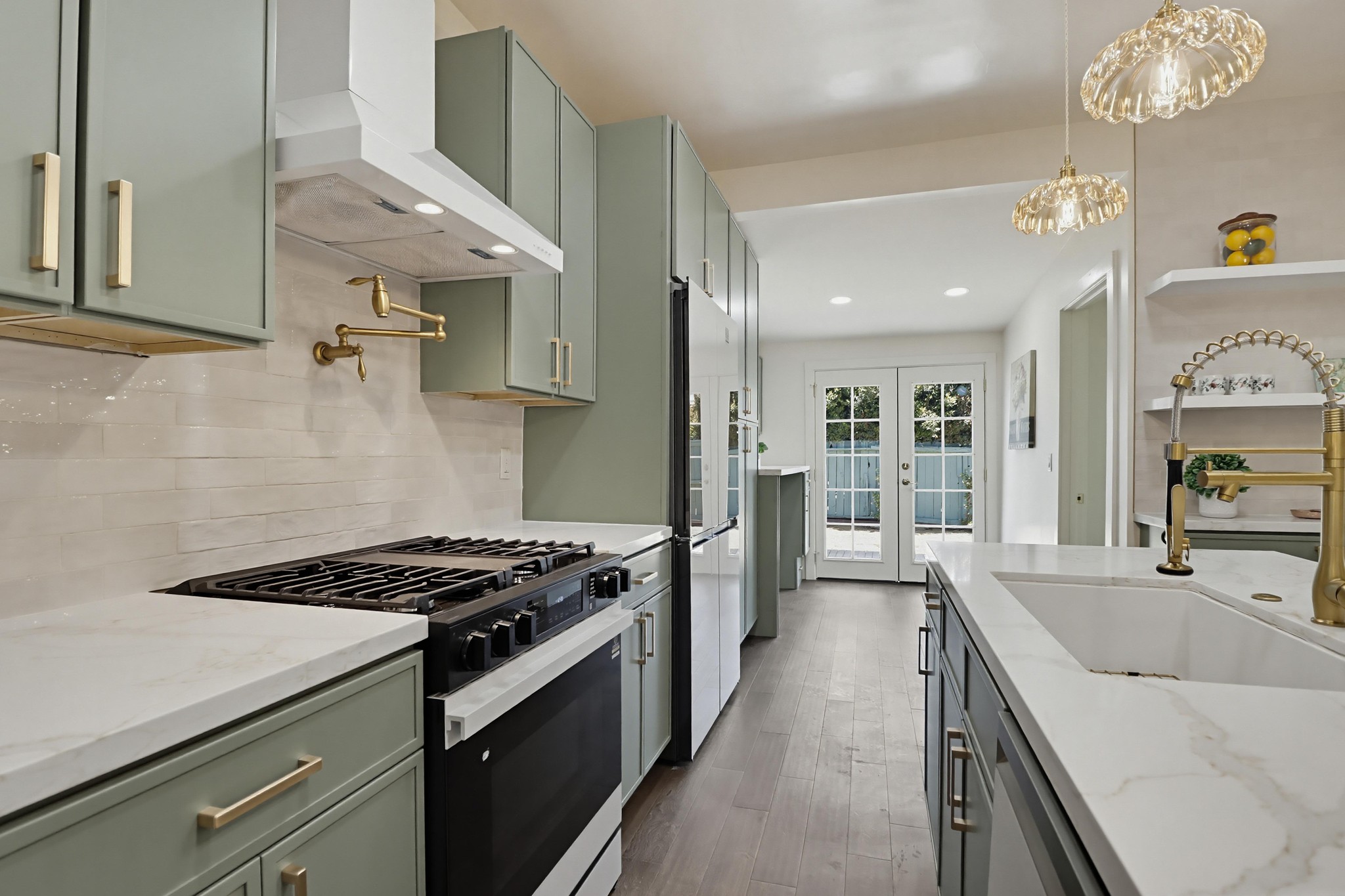 Virtual tour photo 26 of 62 for 1403 Fern St