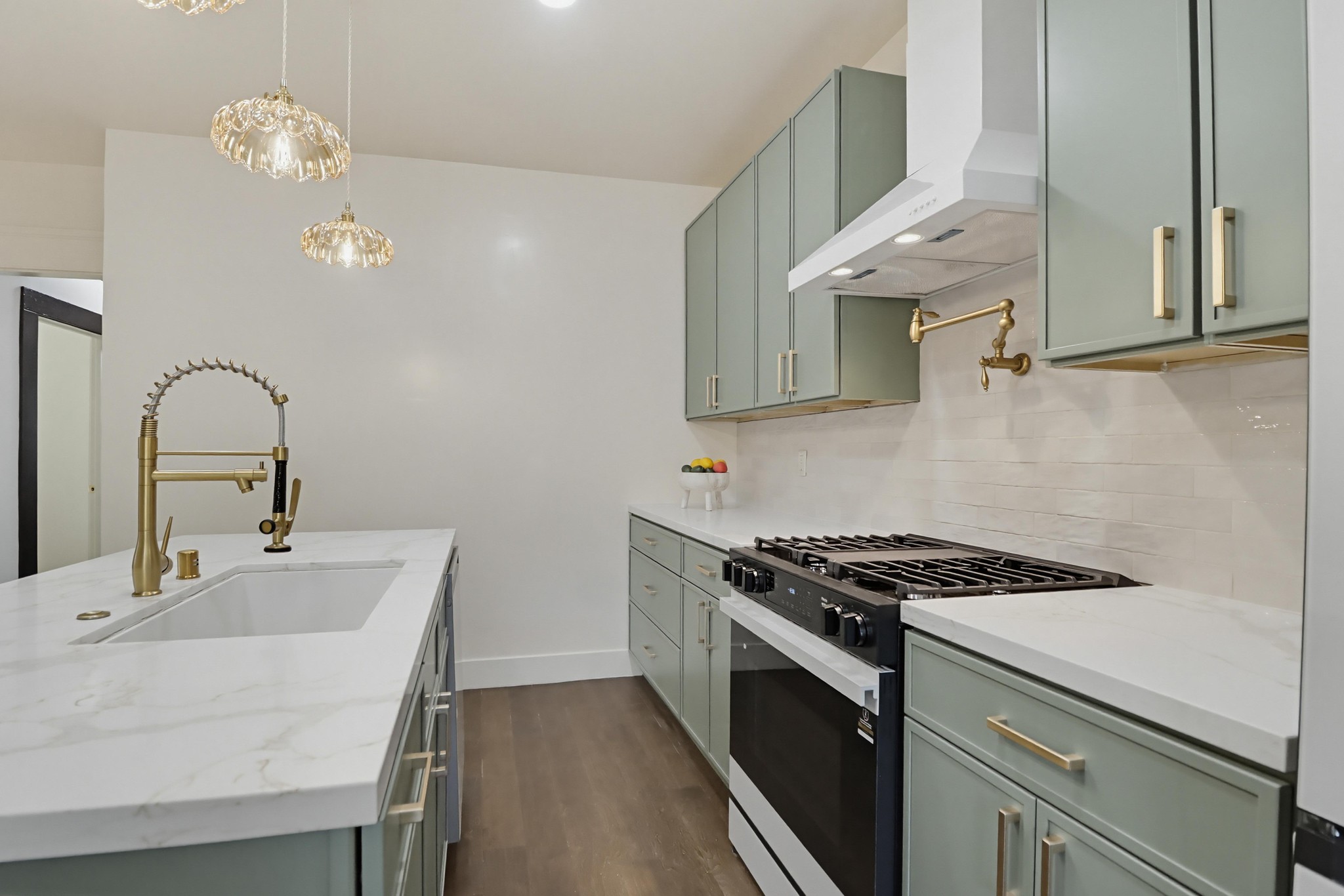 Virtual tour photo 29 of 62 for 1403 Fern St