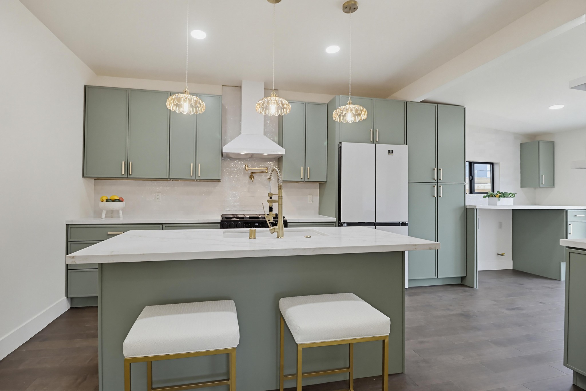 Virtual tour photo 33 of 62 for 1403 Fern St
