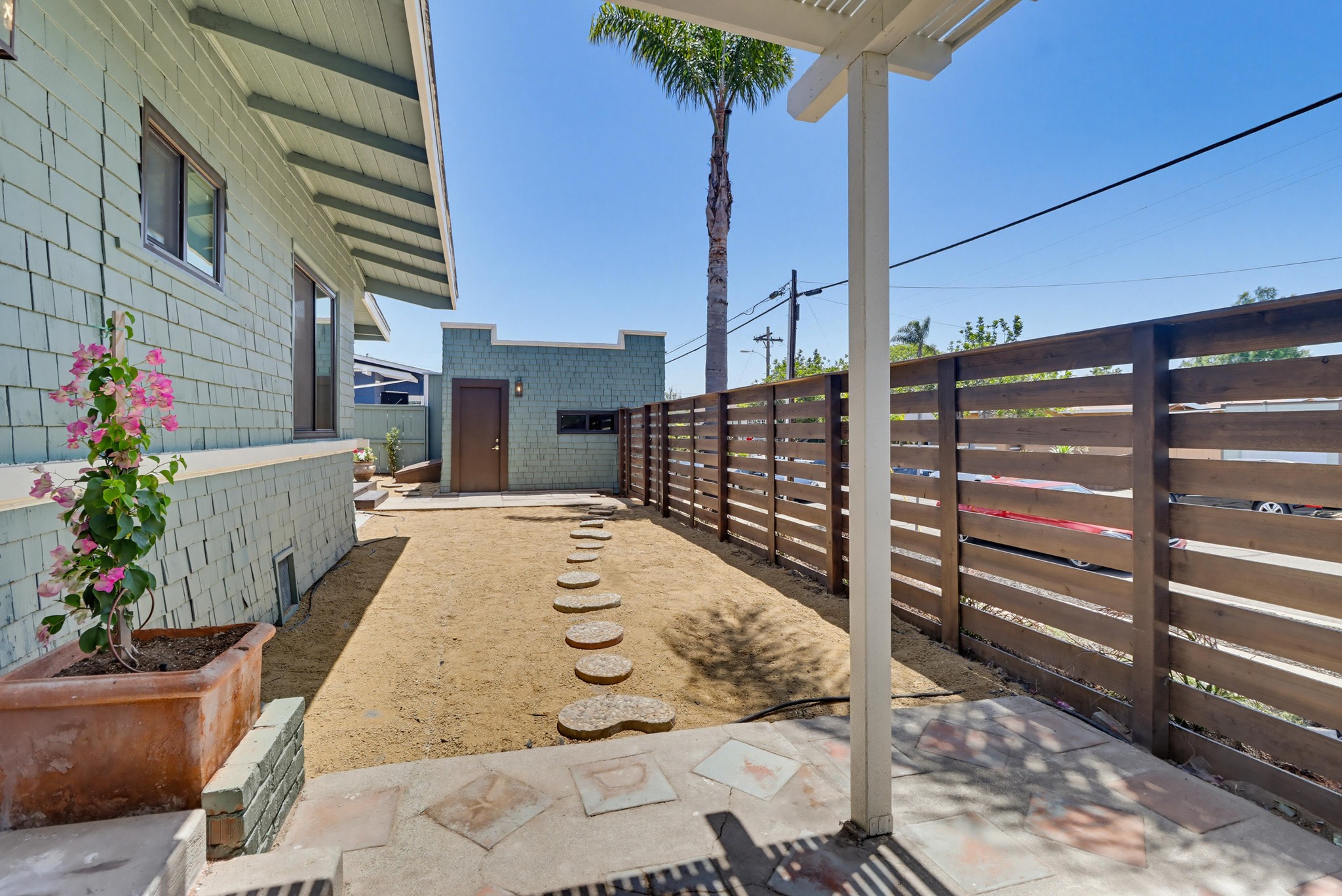 Virtual tour photo 50 of 62 for 1403 Fern St