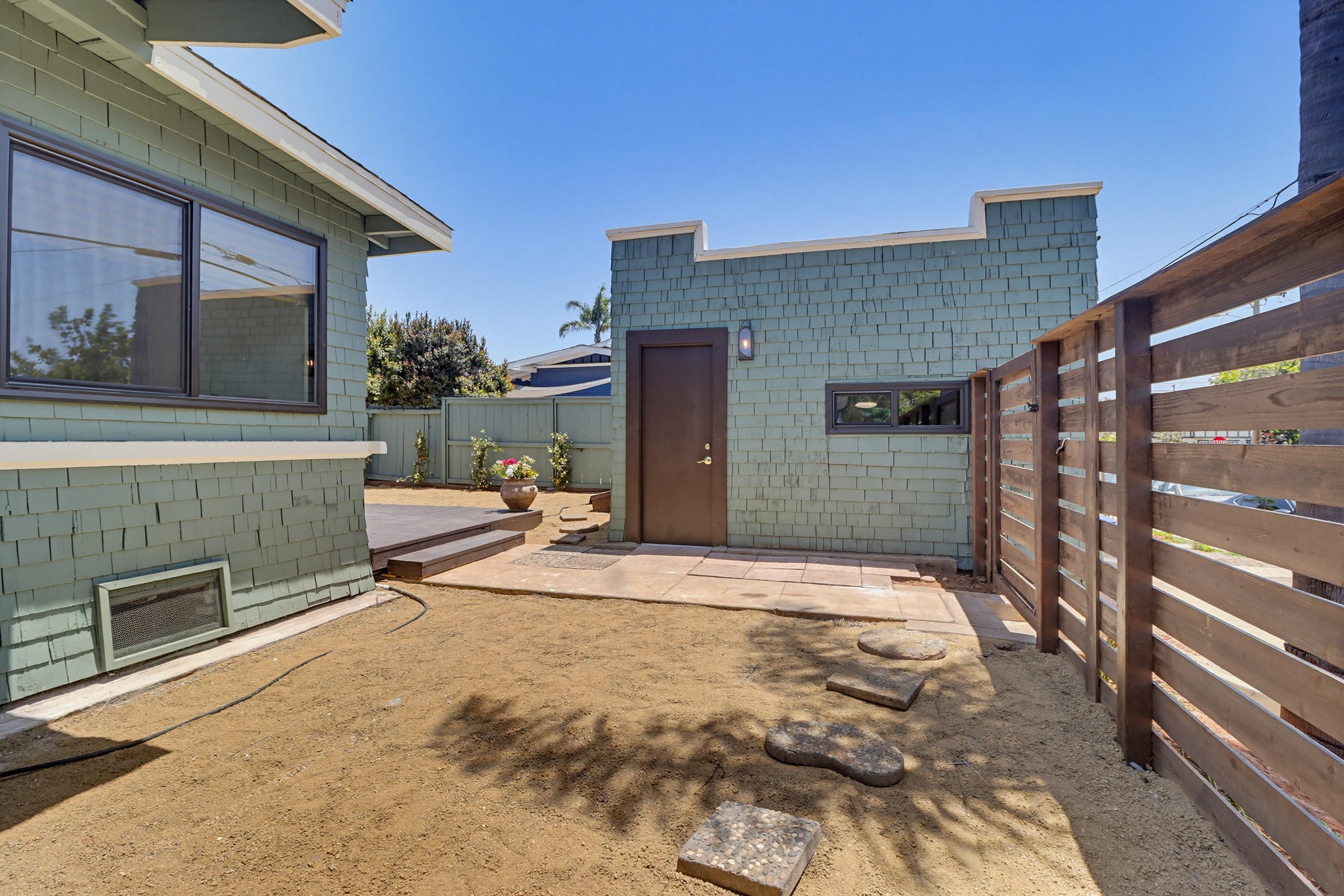 Virtual tour photo 51 of 62 for 1403 Fern St