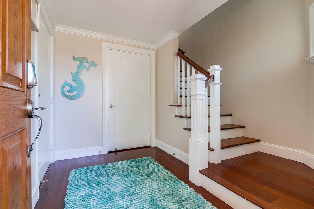 Virtual tour photo 8 of 45 for 1405 Locust St