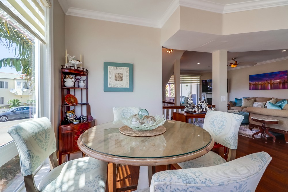 Virtual tour photo 16 of 45 for 1405 Locust St