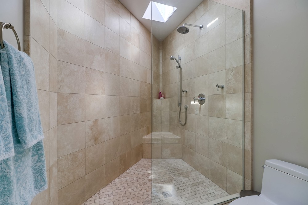 Virtual tour photo 42 of 45 for 1405 Locust St