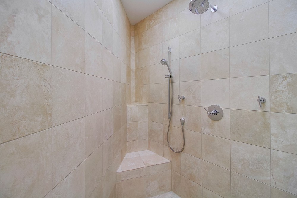 Virtual tour photo 38 of 68 for 1405 Locust St