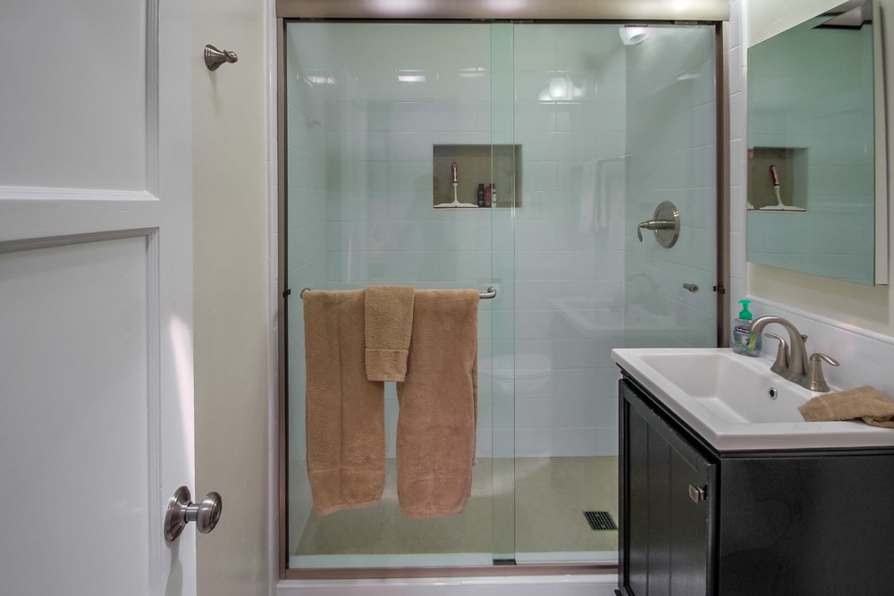 Virtual tour photo 29 of 68 for 1405 Tourmaline St