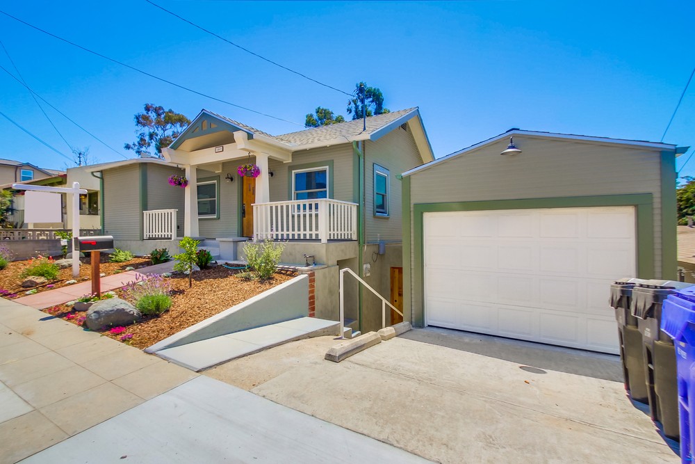 Virtual tour photo 4 of 60 for 1409 Brookes Ave